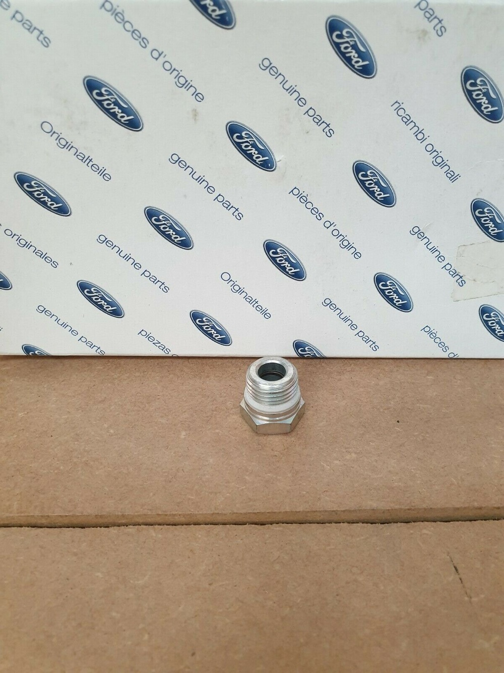 thumbnail image 2 of Power Steering Pump Union Nut For Ford Fiesta Fusion KA Focus Mondeo Transit – 6742740 2 of 5