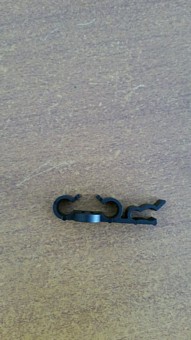 FORD SIERRA RS COSWORTH SAPPHIRE BRAKE PIPE FUEL PIPE CLIP