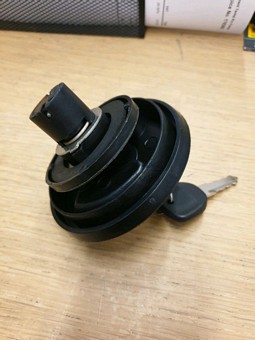 MK3 ESCORT NEW LOCKING FUEL PETROL CAP SERIES 1 RS TURBO XR