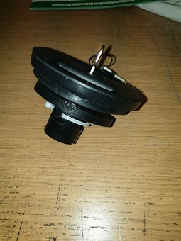 MK4 ESCORT RS TURBO SERIES TWO NEW PETROL FUEL CAP AND KEYS